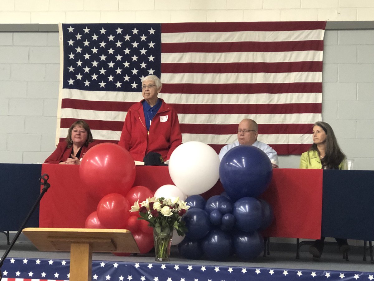 Jean Leising tweet media