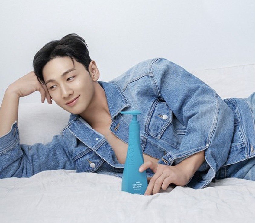 가수 백호 관련 이미지