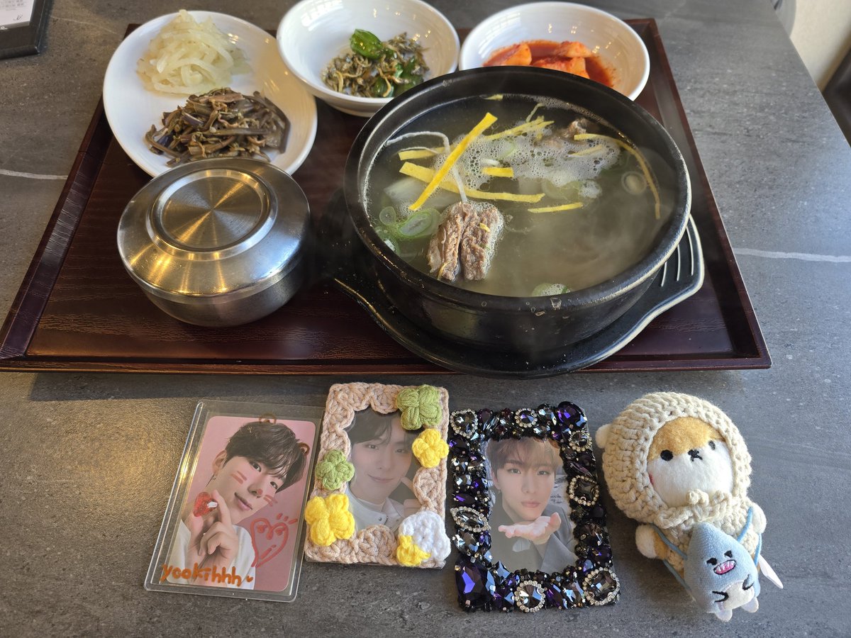 올공 오자마자 갈비탕 해장.....😇