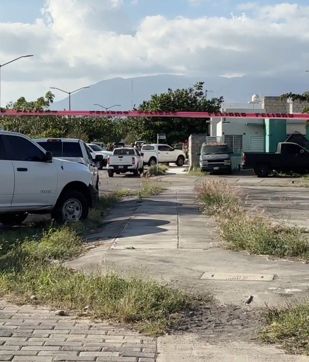 GildoGarzaMx's tweet image. #México | ¿Adivinen? Mataron a quienes, presuntamente, estuvieron implicados en el asesinato de la tía y la sobrina de Mario Delgado.
Así funciona la “justicia” cuando hay nombres de primer nivel: no hay verdad, no hay debido proceso… solo silencios y finales rápidos.