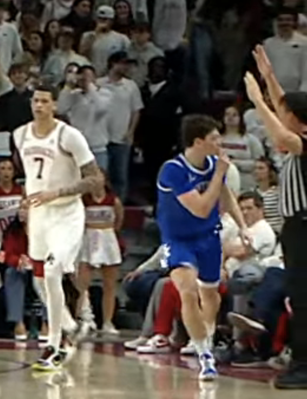 MrsTylerKSR's tweet photo. Trent Noah has struggled this year, but he showed up when Kentucky needed him the most vs. Arkansas.

Mark Pope: "I told him this morning, ‘Trent, I don’t know why, I just feel it in my bones that you’re gonna have a game tonight,’ and he delivered."

https://t.co/n5FnAb7gIx https://t.co/s4YqVJ2mBA