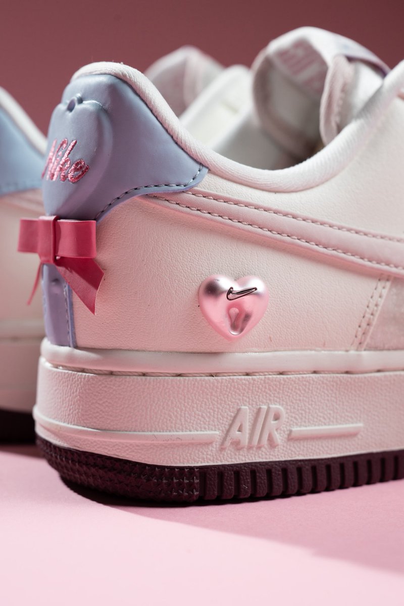 Sole Fly tweet media