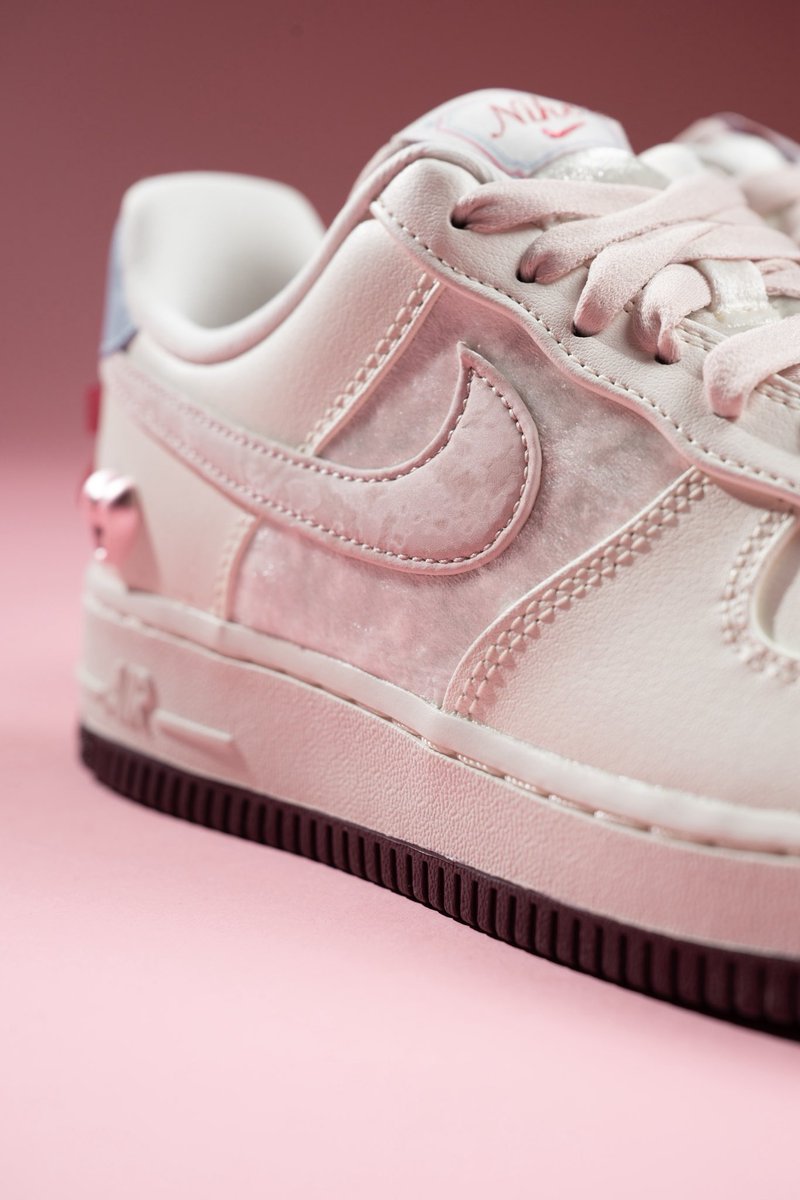 Sole Fly tweet media