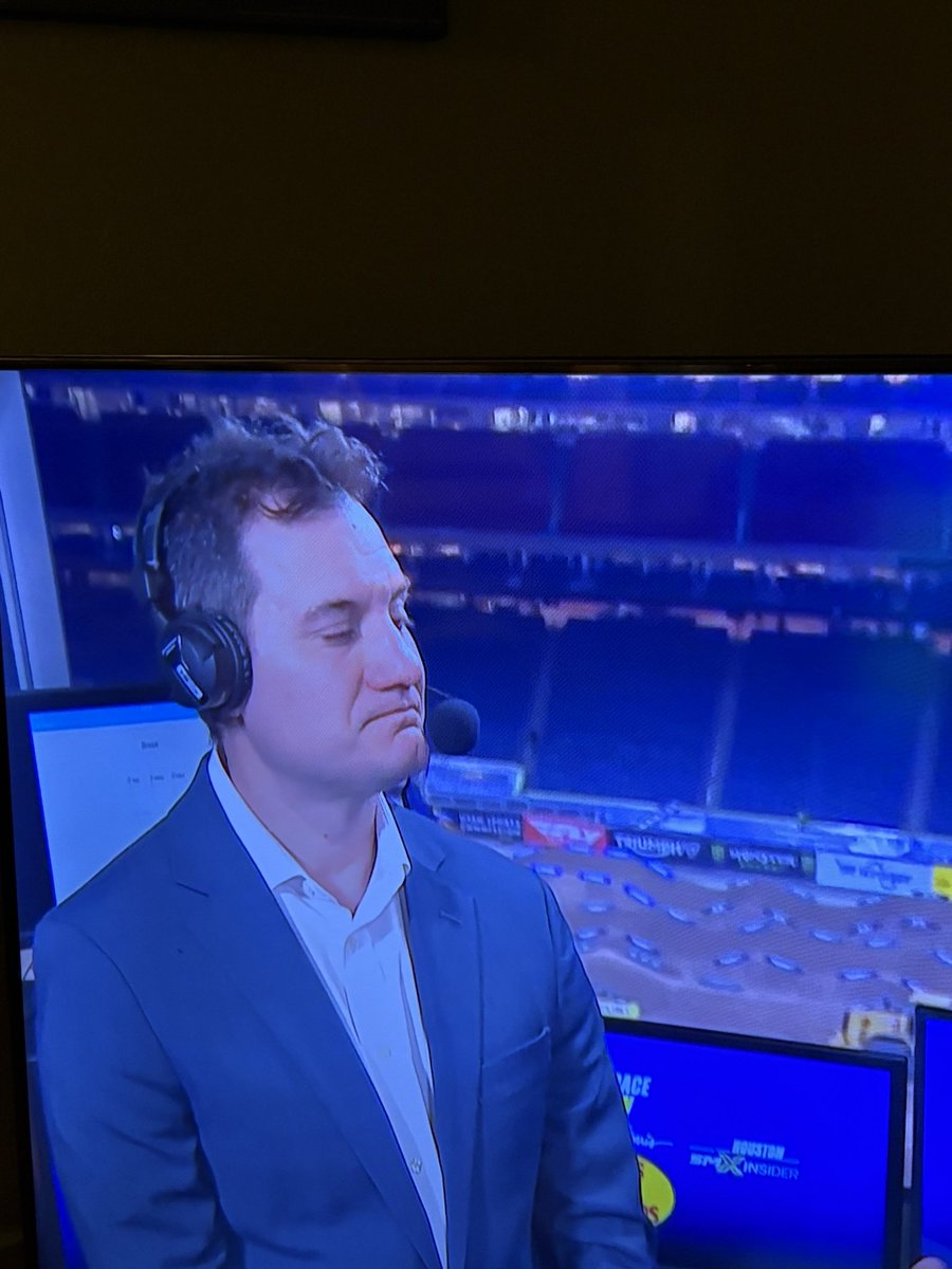 Eli Booth tweet media