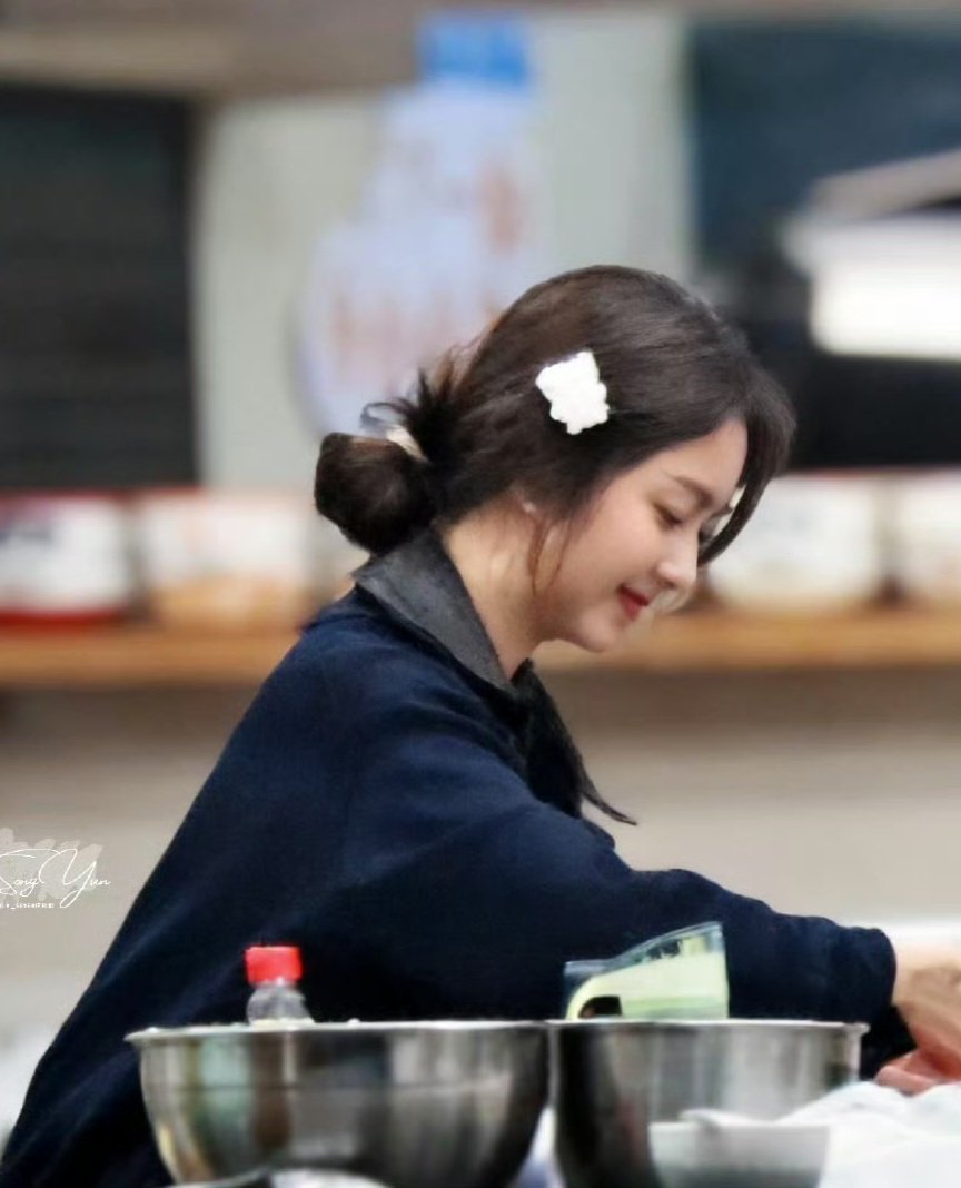 น้องถานในการบันทึกวาไรตี้ ❤️

#TanSongyun #谭松韵 
#ถานซงอวิ้น #담송운 
©️®️ : Weibo SevenOnly_Seven谭松韵