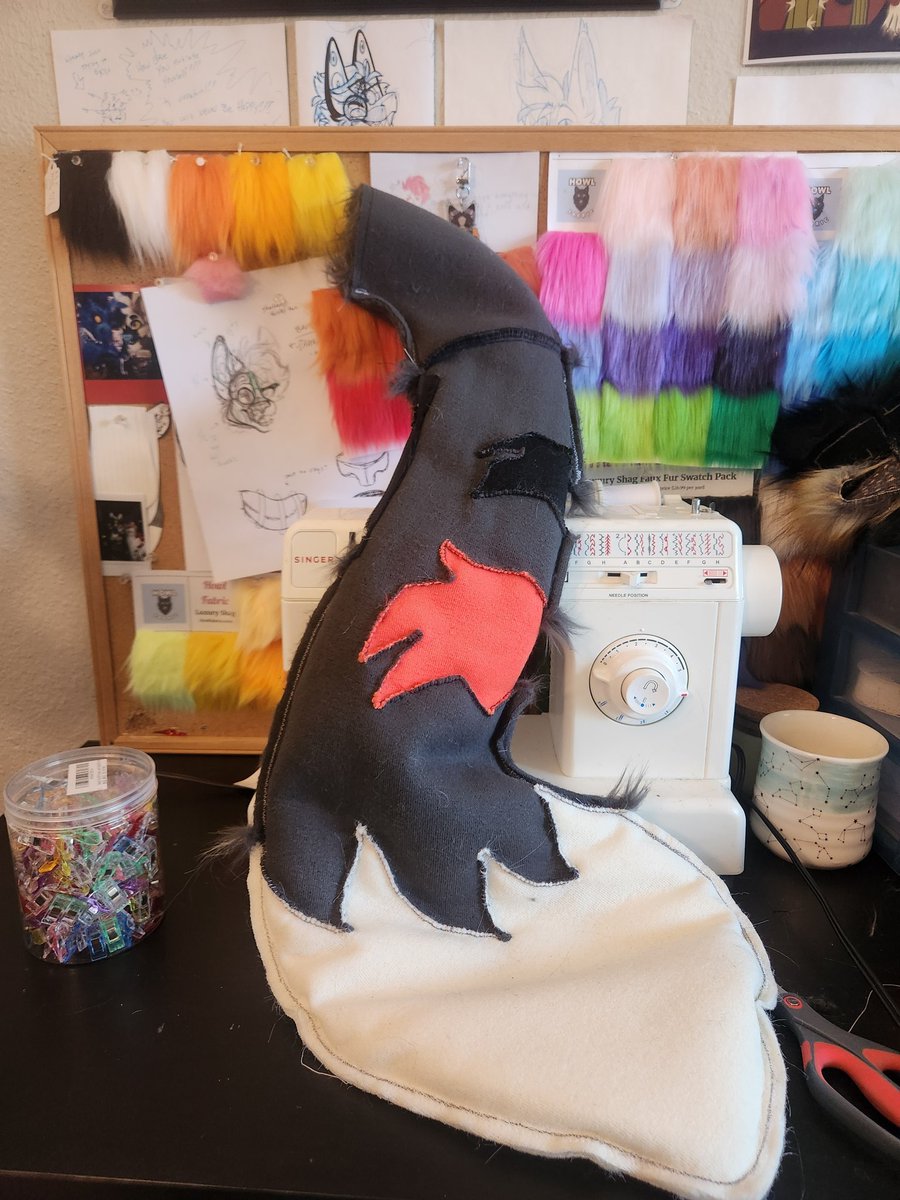 greenthatsblue's tweet photo. Did someone say WIP?👀

Test stuffing this gorgeous tail before cleaning up the markings and working on the base :)

#furry #fursuitwip #fursuitmaker #tail #furrytail #cat #fursuittail https://t.co/QAJgYsrnBL