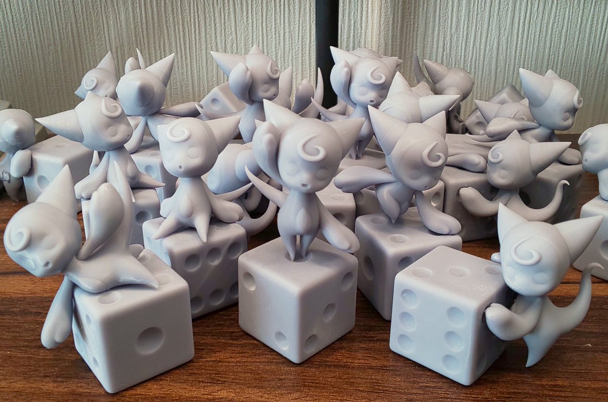 ダボとかサポ位置とかこだわってたら終わる気がしない💦
気づいたらアクイちゃんがうじゃうじゃ😅
一旦これくらいにしておこう☕
#3Dプリンター #XI