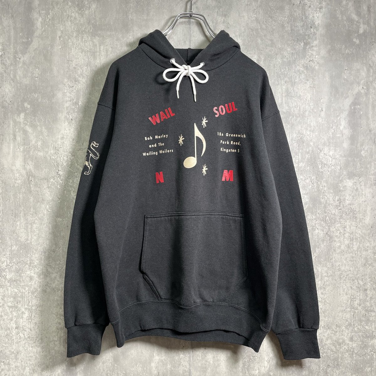 UNDERTHESUN213's tweet photo. .
.
【New Arrival】
▶︎[90's] Bob Marley &amp; The Wailing Wailers "United Sports ACTIVEWEAR" pullover hoodie
https://t.co/h46Ebg26WK
.
.
.
#古着 #古着コーデ 
#パーカー
#ボブマーリー #レゲェ 
#古着好きな人と繋がりたい https://t.co/JcSxdL04Gc