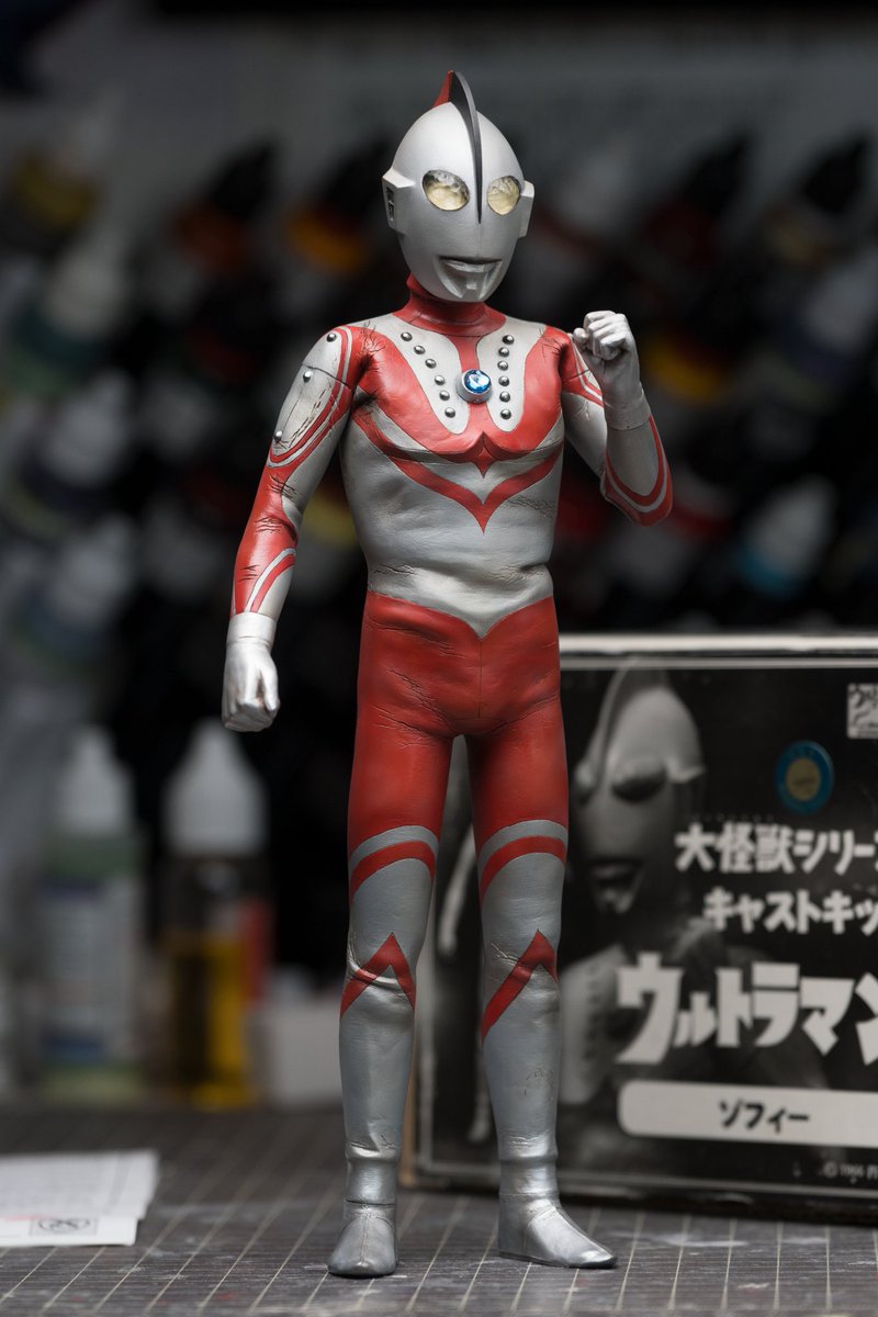 X-PlusゾフィーGK白モデル塗装完了！ かなり古めのキットだけど