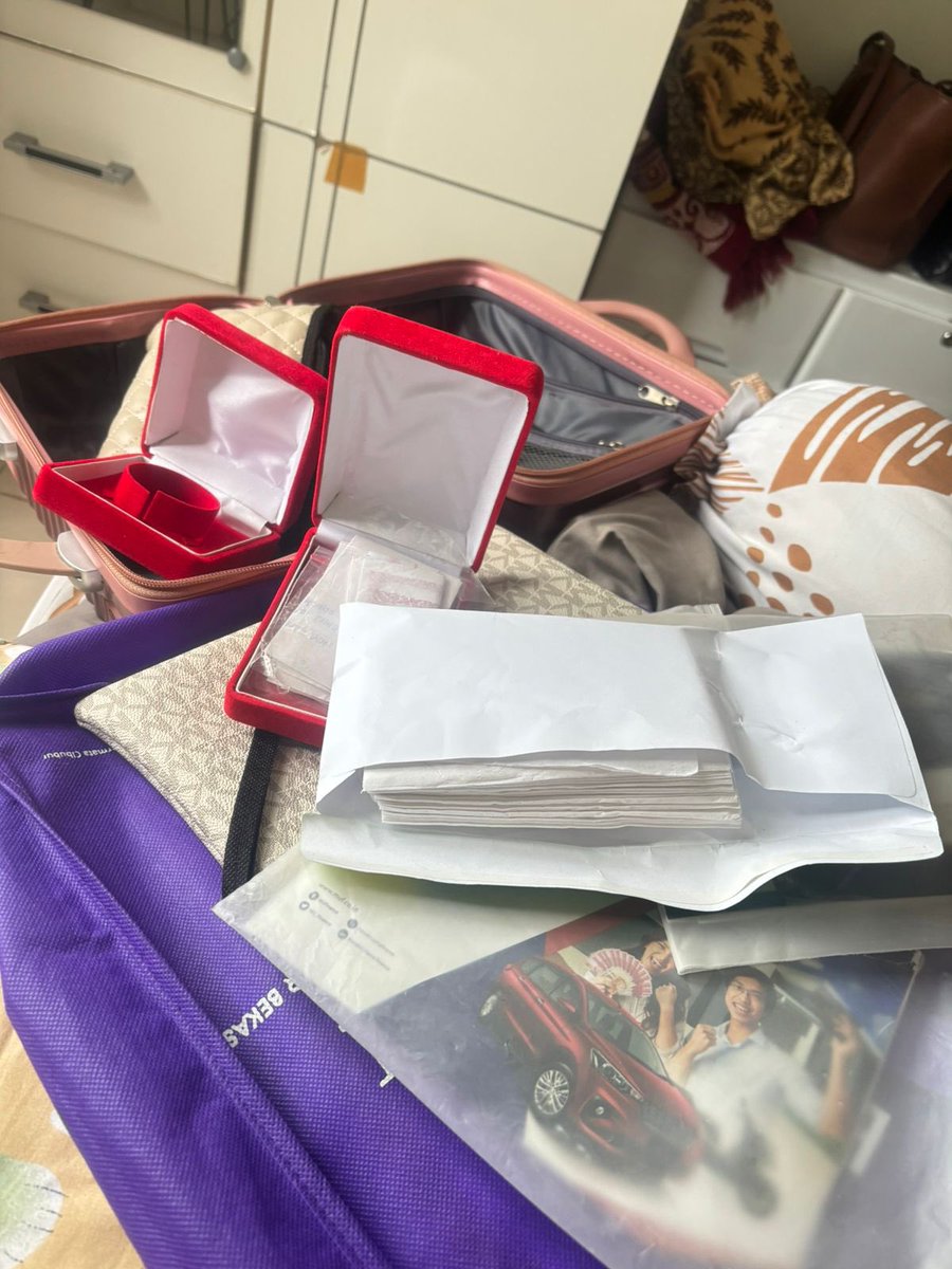 felishaa tweet media