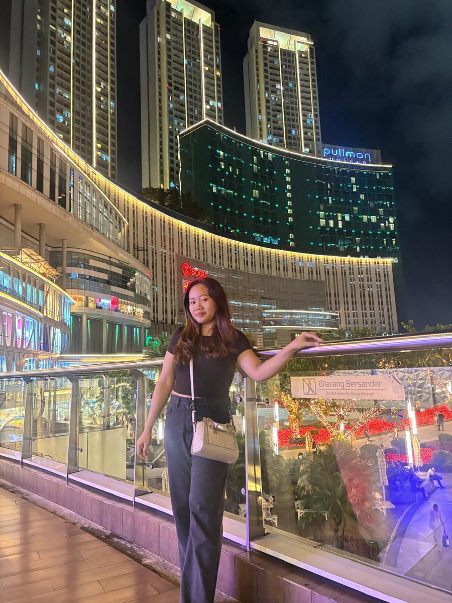 felishaa tweet media