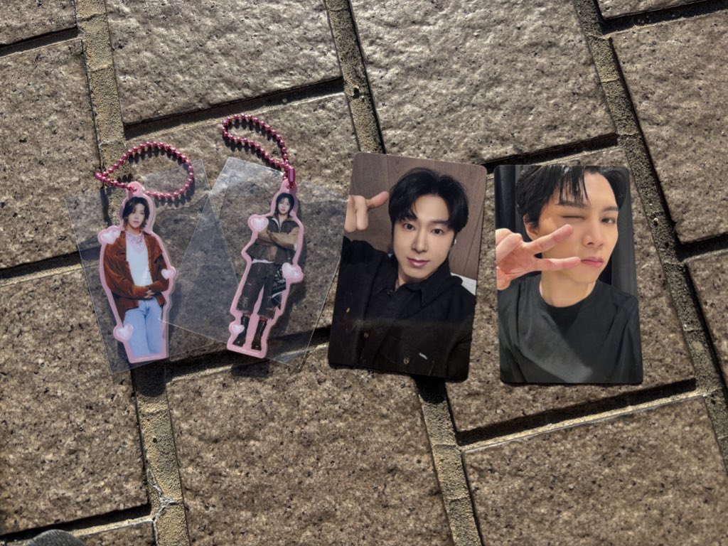 SMTOWN ラントレ　トレカ　ランダムキーホルダー　交換　福岡
求▶︎ソンチャン・ジェノ・ジョンウ
譲▶︎ユウタ・ロンジュン・ジャニー
      ・ユンホ
郵送又は福岡市内手渡し
お気軽にお声掛けくださいm(_ _)m