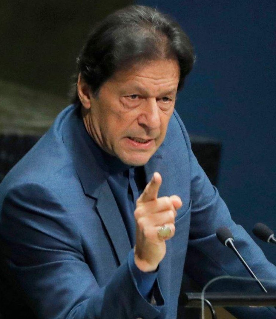 Epstein dosyalarında Pakistan Başbakanı İmran Han, Türkiye'den Cumhurbaşkanı Erdoğan, Çin lideri Xi, Rusya Rus lider Putin ve İran dini lideri Humeyni tehdid olarak belirtiliyor. 

Darbe için fon talep ediyorlar.  

Nisan 2022'de İmran Han darbe ile devrildi ve daha sonra hapse