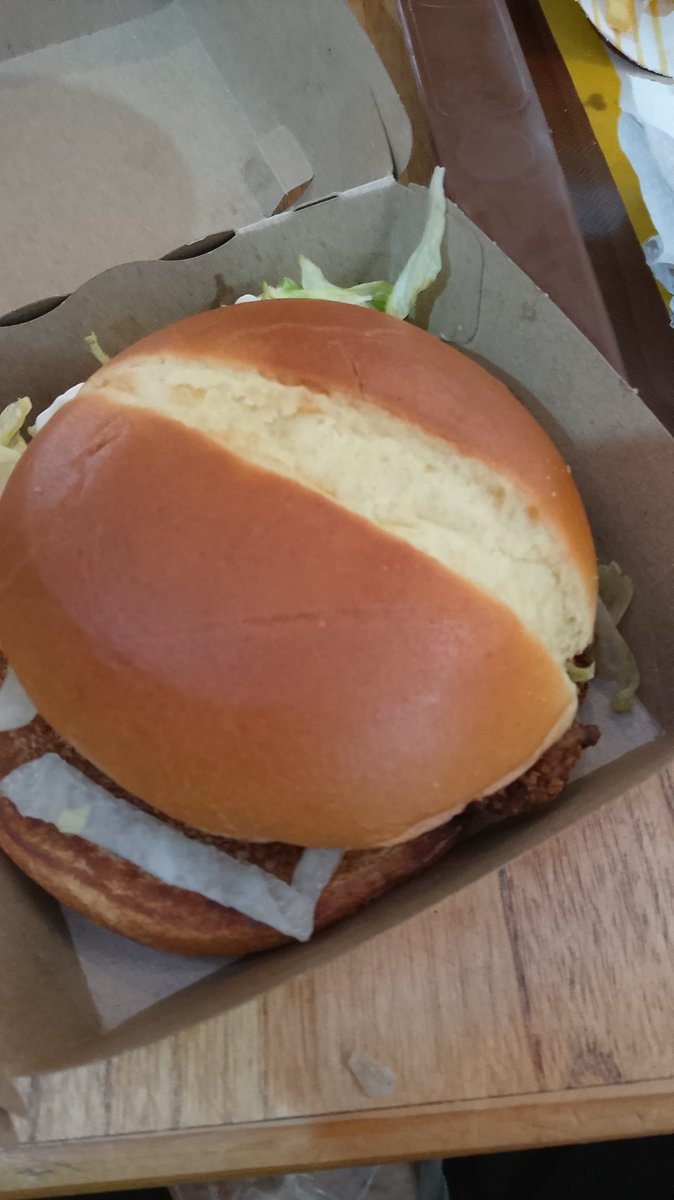 Midffee🌴 tweet media