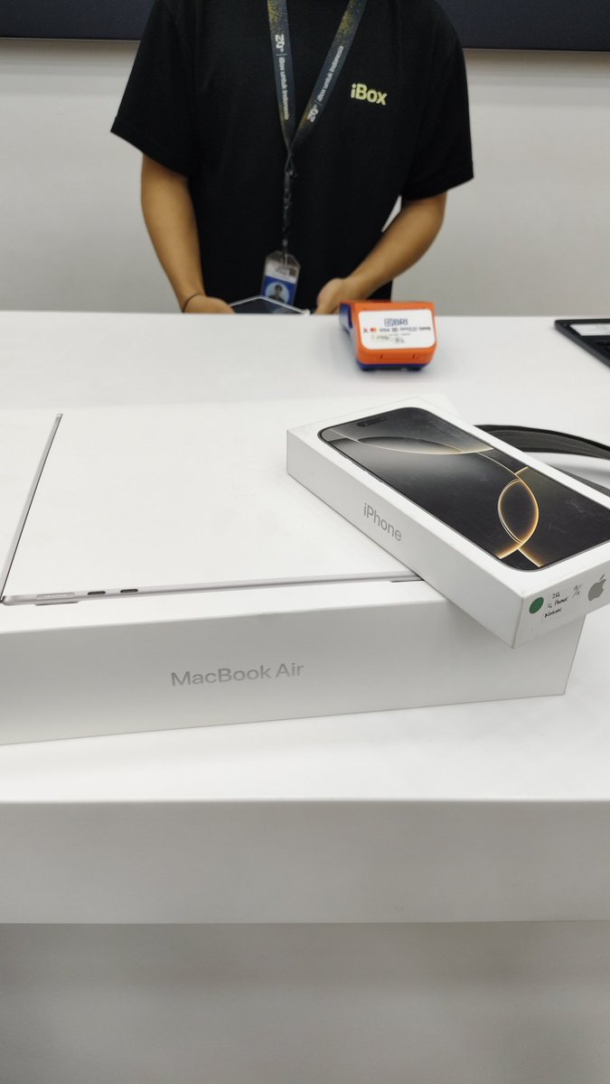 kentangbejekk's tweet photo. finally bought my first apple products using my own money🥹🫴 https://t.co/kIWuU2eqdt