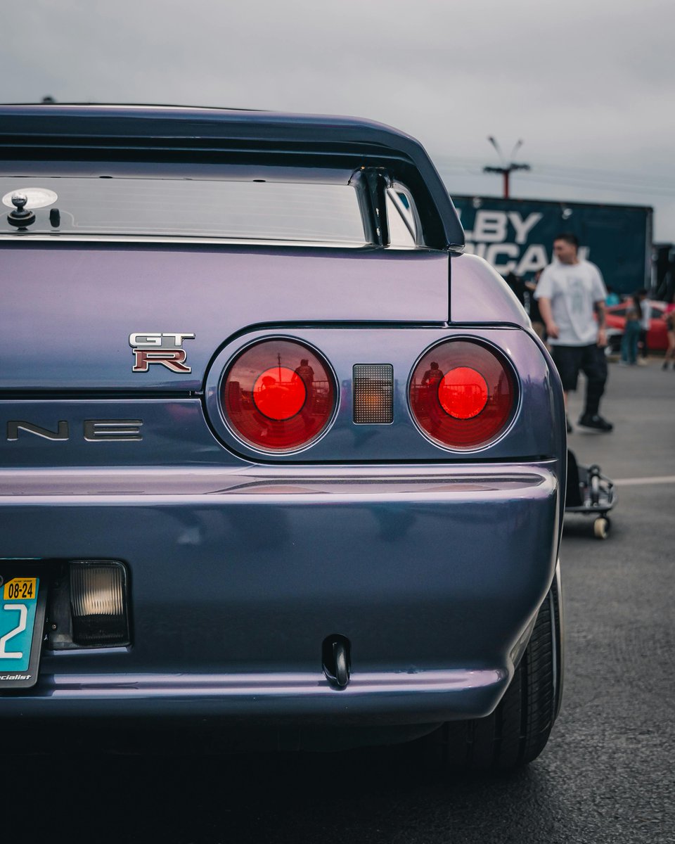 Cleanbuildsonly's tweet photo. What do you think of this clean purple Nissan Skyline R32 GTR build? 😈 https://t.co/3axFhxJqLb