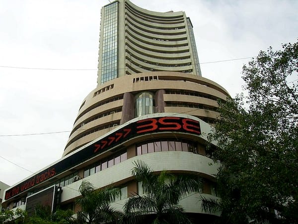 UpendrraRai's tweet image. The #BombayStockExchange and #NationalStockExchange will hold a live trading session today on #BudgetDay.