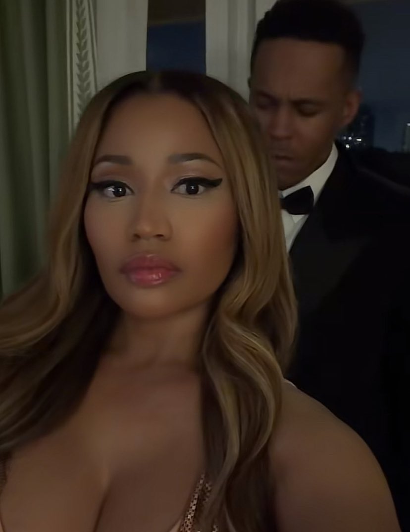 𝕄𝕒𝕣𝕒𝕛𝕖𝕤𝕥𝕪 𝔼𝕝𝕚𝕥𝕖 tweet media