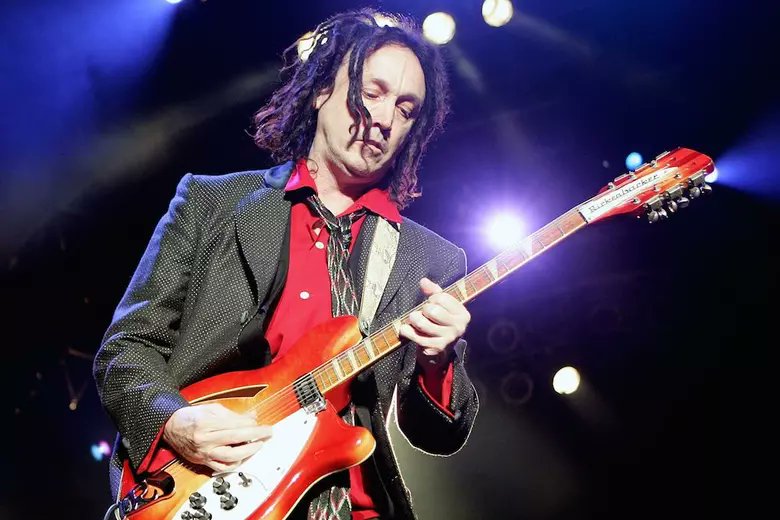 peterparcek's tweet image. Happy B'Day Feb 1 to Mike Campbell brilliant guitarist-songwriter w/ Tom Petty (1950)!
The Boys Of Summer youtube.com/watch?v=6RUIeX…
 Tom Petty &amp;amp; The Heartbreakers The Best Of Everything youtube.com/playlist?list=…
#rocknroll #TomPetty #DonHenley #BobDylan #rockguitar #songwriter