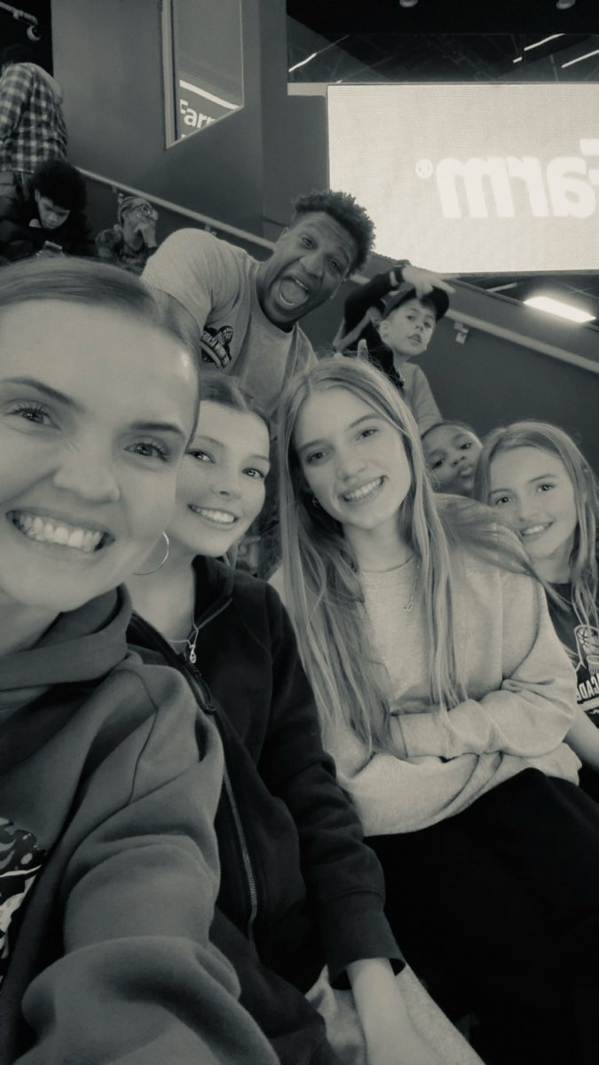 Madison Dinkelmann tweet media