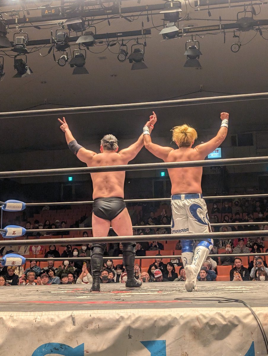 hellokittyalo's tweet image. 2026.01.31(土) 大日本プロレス 後楽園ホール大会 開場:17:30  開始:18:30

ストロングJ  ★佐藤孝亮 選手 &amp;amp; 吉野 達彦 選手🆚 北村 彰基 選手 &amp;amp; 🌟永尾 颯樹 選手

紙テープの投入れのご協力どうもありがとうございました💙🖤

#bjw
#栃木プロレス
#brightfuture 
#北村彰基 選手💙
#永尾颯樹 選手🖤