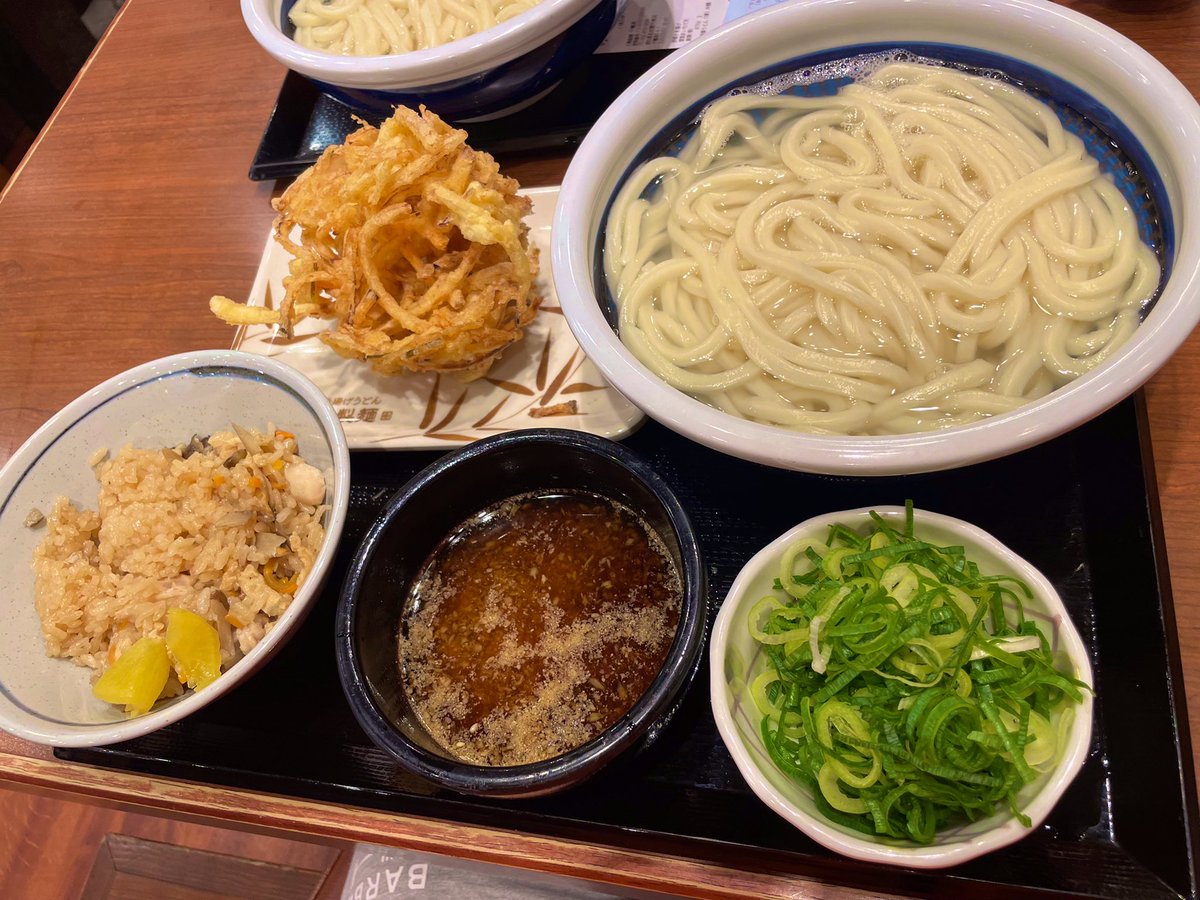 nova1471's tweet image. 仕事終わって
晩飯は半額の日なので丸亀
買い物して帰宅(:3_ヽ)_
明日は休みなのでゆっくりしよ
ジムは行かないとだけど💪