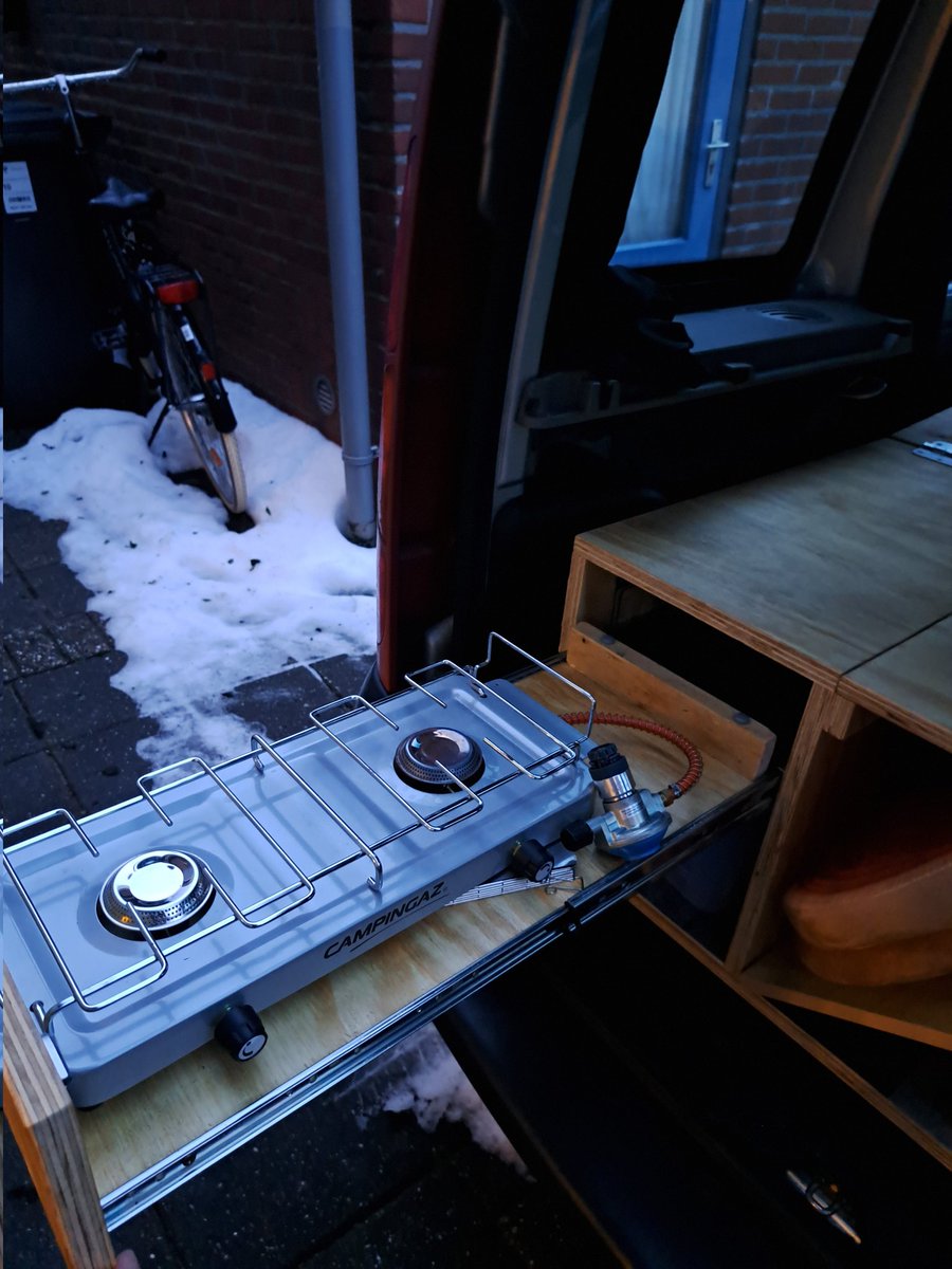 Tess Schomper tweet media