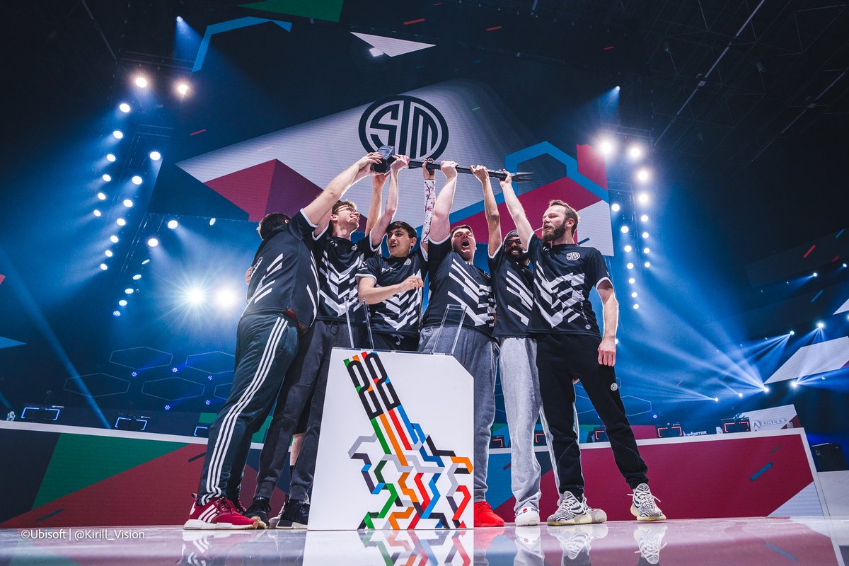 Navi63_R6's tweet photo. 📍Six Invitational

Six Invitational 2017: 🇺🇸Continuum
Six Invitational 2018: 🇪🇺PENTA Sports
Six Invitational 2019: 🇪🇺G2 Esports
Six Invitational 2020: 🇺🇸Spacestation Gaming
Six Invitational 2021: 🇧🇷Ninjas in Pyjamas
Six Invitational 2022: 🇺🇸TSM
Six Invitational 2023: 🇪🇺G2 Esports
Six Invitational 2024: 🇧🇷w7m esports
Six Invitational 2025: 🇧🇷FaZe Clan
Six Invitational 2026: ???