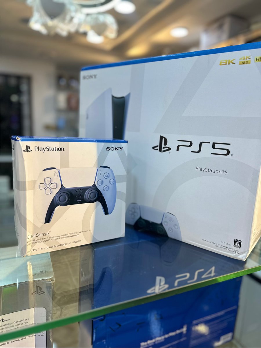 Eelsstore's tweet photo. PS5 CONSOLE &amp; CONTROLLER
PS5-850,000
CONTROLLER-110,000

#creatorsearchinsights #ps5
#ps5controller https://t.co/iaEomTtLWQ