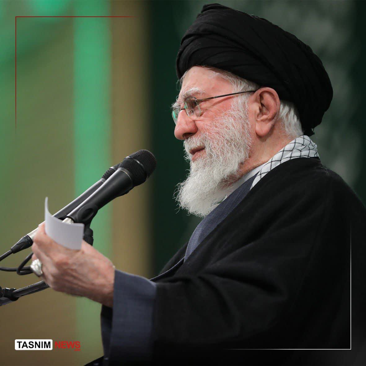 Hamidr1361's tweet photo. ‌رهبرانقلاب: آمریکا بداند اگر جنگی راه بیندازد، این‌بار جنگ منطقه‌ای خواهد بود

همه نیروهای مقاومت در منطقه دنبال حکم جهاد رهبری بودند که فتوا رسید

#لبیک_یا_خامنه_ای https://t.co/jw1qCrFa1j