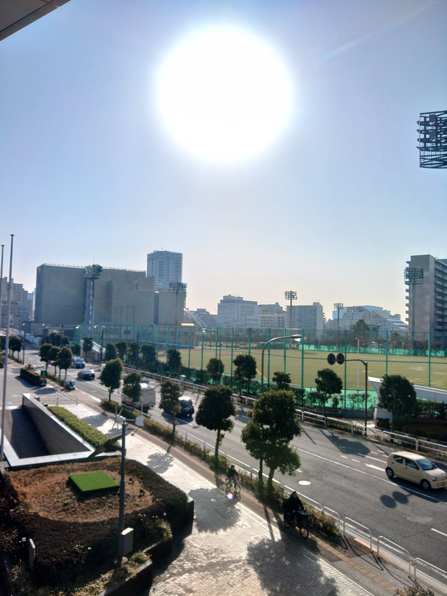 kaede8bit's tweet photo. いい天気だね https://t.co/LI4FVCgES1