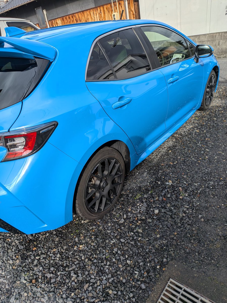 足の爪が治るかと思ったけど剥がれるコースです🥺今日はスタッドレスからサマーに、ロールバーに追加溶接、んー50点😅