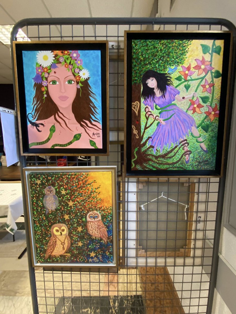 AndersenEdition's tweet image. Les 45 auteurs (et artistes peintres) sont en pleine installation à la salle polyvalente pour le Salon du livre de Lixing les Saint-Avold (13 rue du stade). On vous attend nombreux ce dimanche 1er février de 10h00 à 18h00 !
#MarylèneBergmann #Émotions