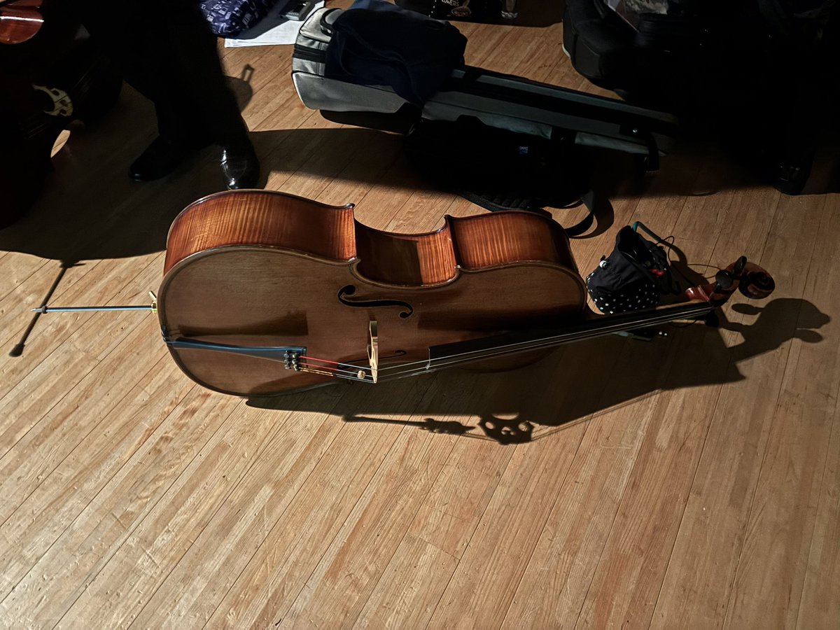 G77Uw's tweet photo. オケ本番終わり、打ち上げ〜🎶 https://t.co/QzsdGMEJEp