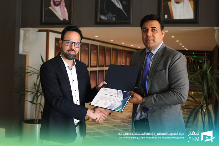 فـ هـ م F H M tweet media