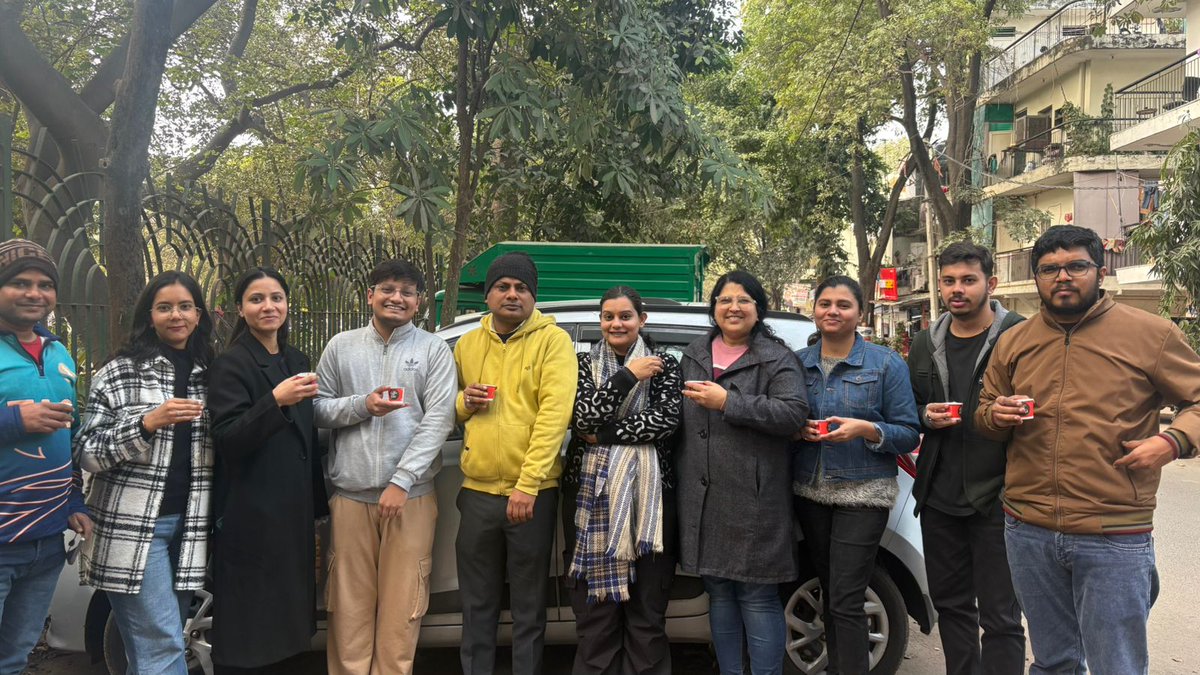 अ स अजीत tweet media