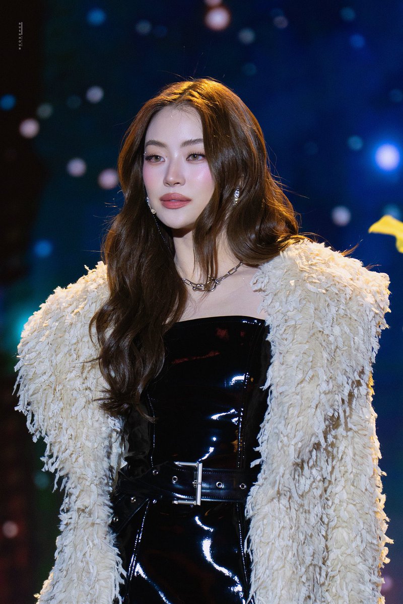 tulipsgirlfreen's tweet photo. toda gostosa assim e uma grande franga como pode meu deus 

LENAMIU 1ST FAN MEETING
#LENAMIUBorn2Shine https://t.co/QUVtAUtavE