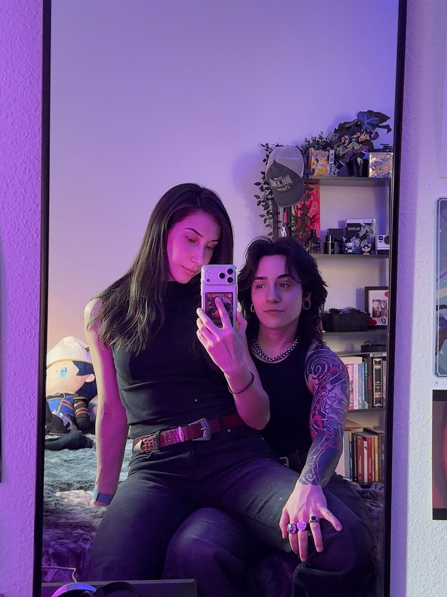 𝔭𝔞𝔲𝔩𝔞 tweet media