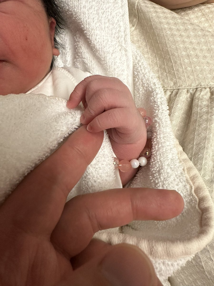 パパになりました
母子共に元気で、命がけで産んでくれた奥さんには感謝しかないです。
当分は家族優先ですがまた会ったらしゃべってください。