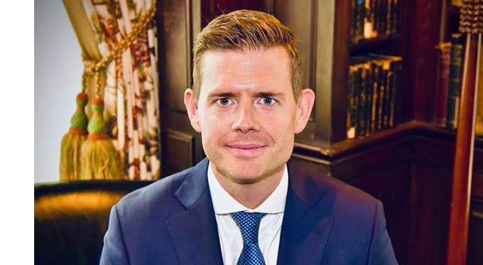 BasilTheGreat's tweet image. Labour criticised Matt Goodwin for standing in the Gorton and Denton by election after claiming he wasn't from Manchester

Then they decided to pick a Greek woman as a candidate

Typical from Labour