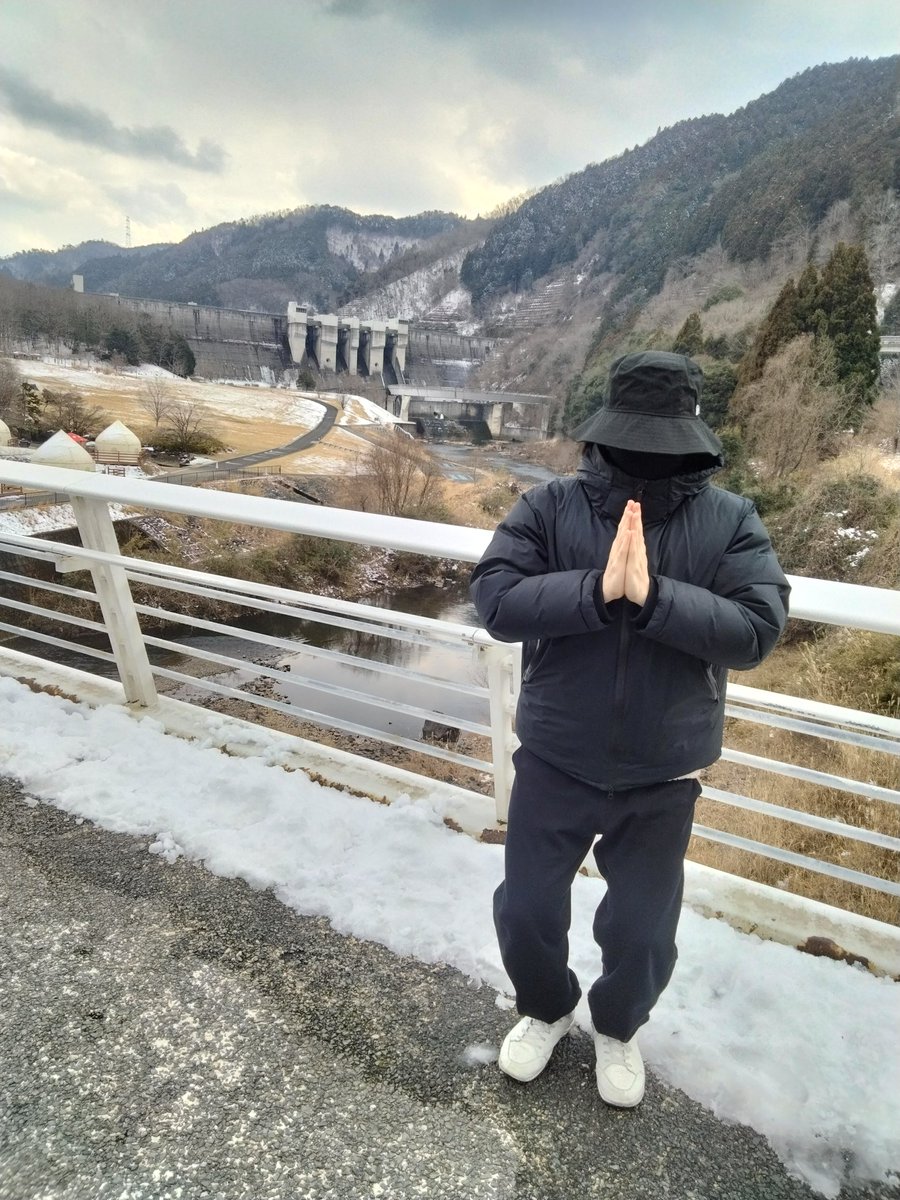 こりゃ絶景❄❄
このあとプールで泳いだで候🥽🥽