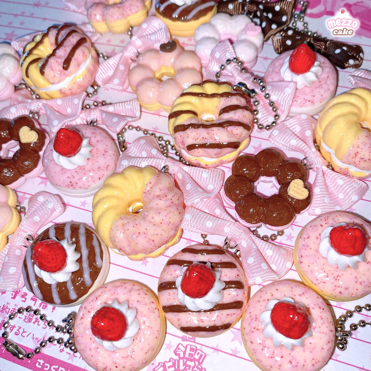 donuts .... 🍩🫖🧁