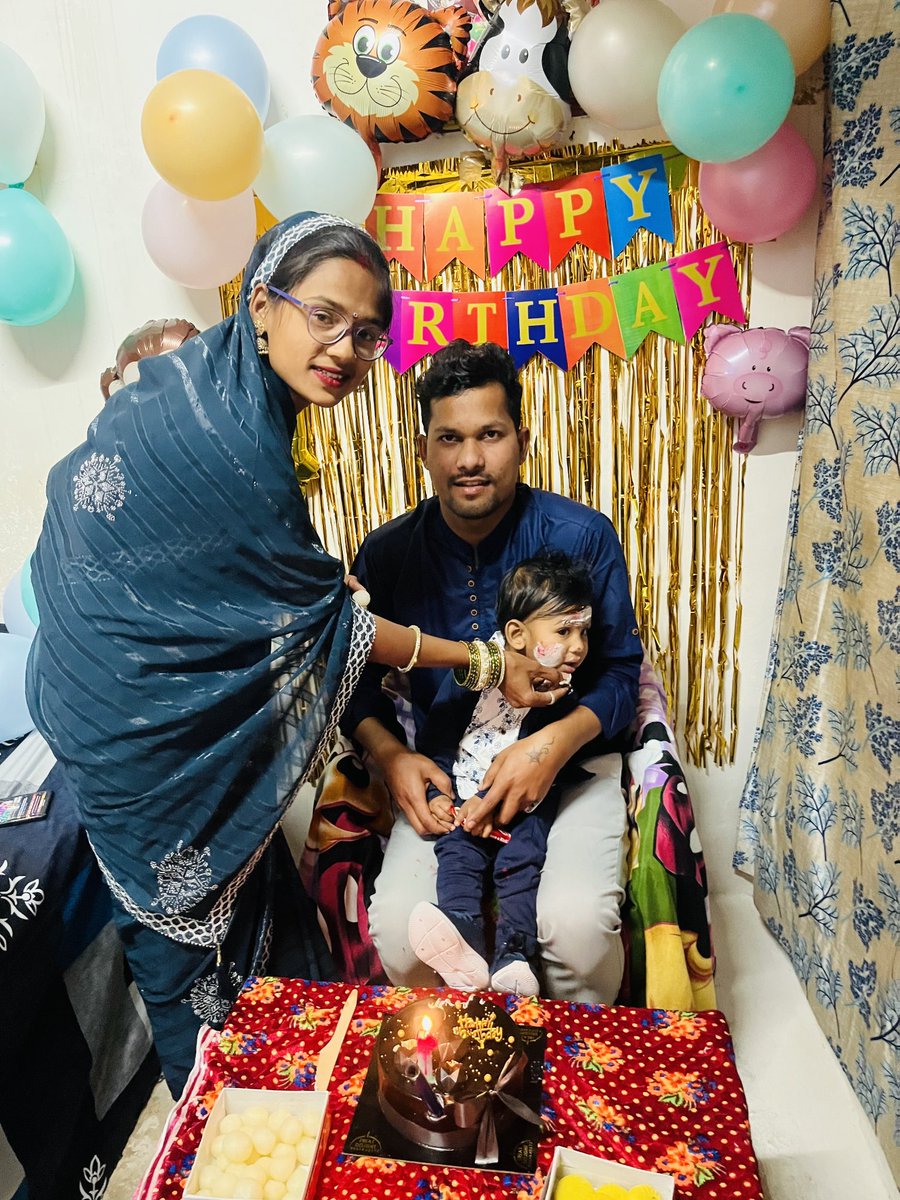 RohitNavrang5's tweet photo. #1st birthday celebration 🎊🎉 https://t.co/qHjvUUZjNJ