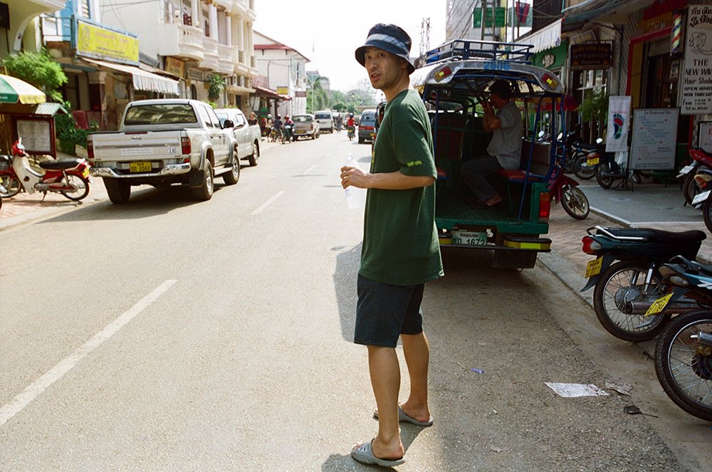 “チェンマイに来ています…前回は2000年…29歳…出発前日にクラッシュさんと「CANDLE CHANT」を録って…バックパック背負って…O.N.Oが迎えに来て…定宿ジプシーゲストハウス…持ってるのはバングラデッシュ航空の1年オープン…たまらなく自由でしたね”

PHOTO BY <a href="/susie_yoko/">Susie</a>

#AnotherDayOnEarth