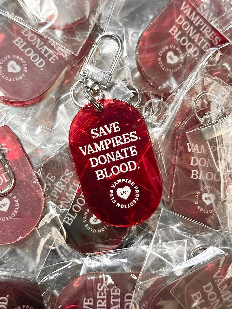 #vampireprotectionclub psa:

save vampires, donate blood! 🩸♥️🦇

rt for good luck 💌

#ENHYPEN