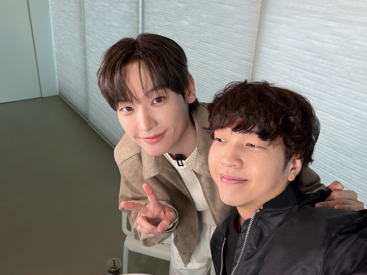 돌식탁 나와줘서 고마워요 인성이~~