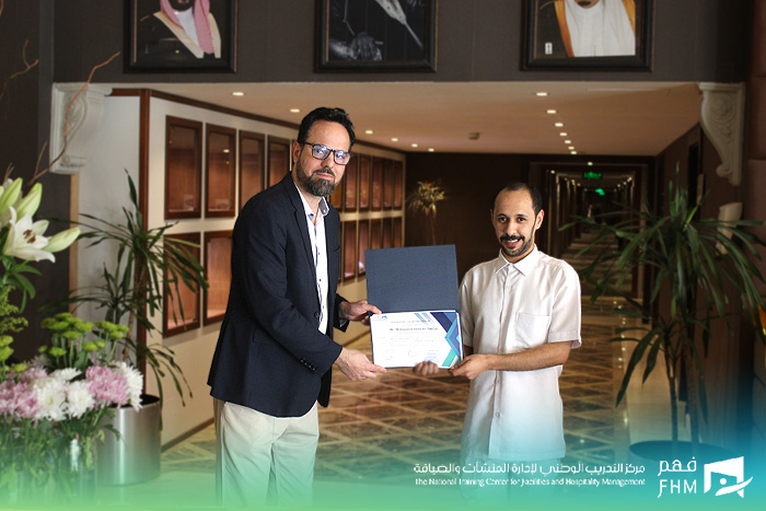 فـ هـ م F H M tweet media