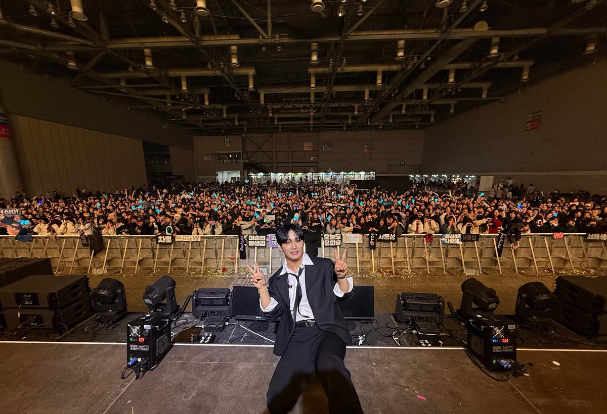 [📂]

📂 B:CHIVE
└📁 2026 #FIRSTMUSICSTATION 

음악으로 무대 찢는 남자가
진짜 진국인 것을......
멜로디만을 위해 노래하는 현식이도
진국 중에 진국인 것을🤤

#비투비 #BTOB
#임현식 #LIMHYUNSIK 
<a href="/BTOB_IMHYUNSIK/">임현식</a>