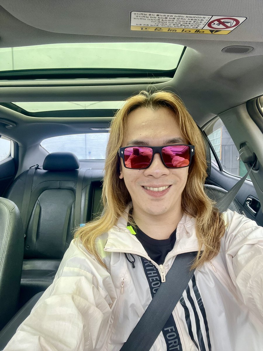 imNOkorean's tweet photo. Pa kyot muna bago papawis https://t.co/lWi1fxe9YG