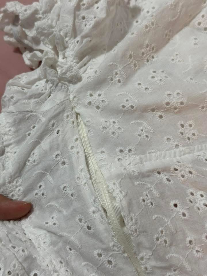 ส่งต่อเสื้อผ้า รองเท้า กระเป๋า 🤍 tweet media